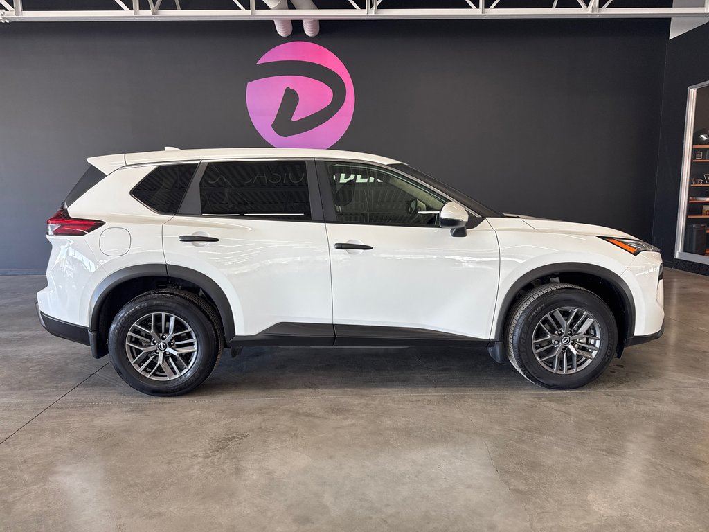 2024 Nissan Rogue S in Saint-Jean-Sur-Richelieu, Quebec - 1 - w1024h768px