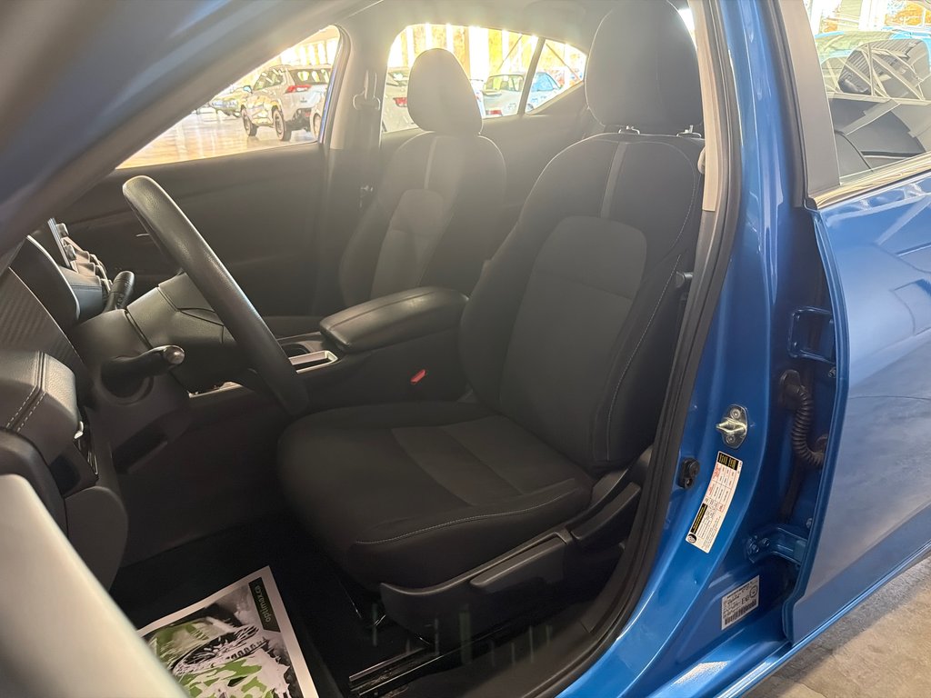 2024 Nissan Sentra SV in Saint-Jean-Sur-Richelieu, Quebec - 7 - w1024h768px