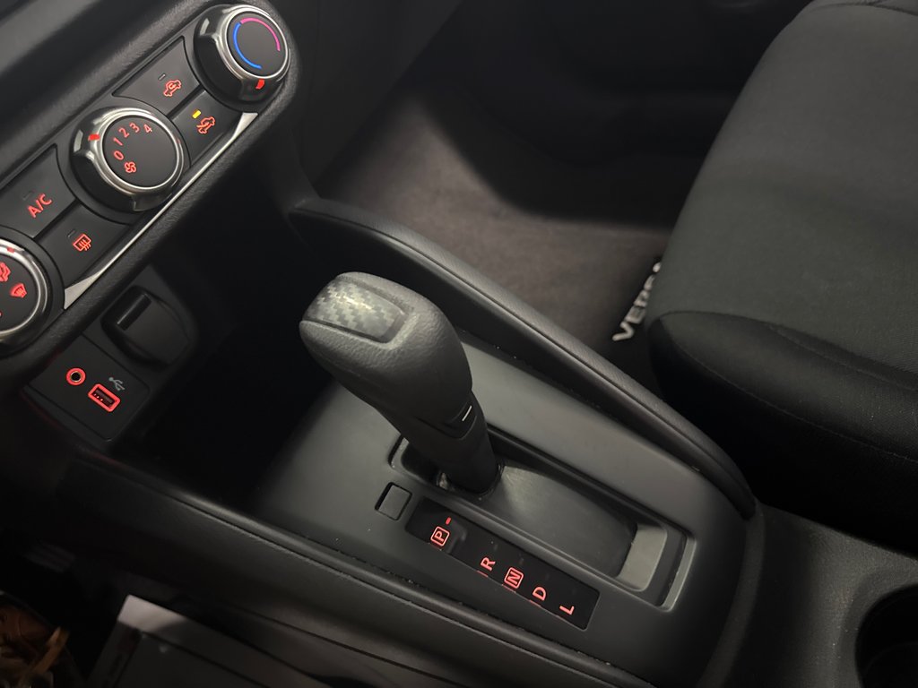 2023 Nissan Versa S in Saint-Jean-Sur-Richelieu, Quebec - 12 - w1024h768px