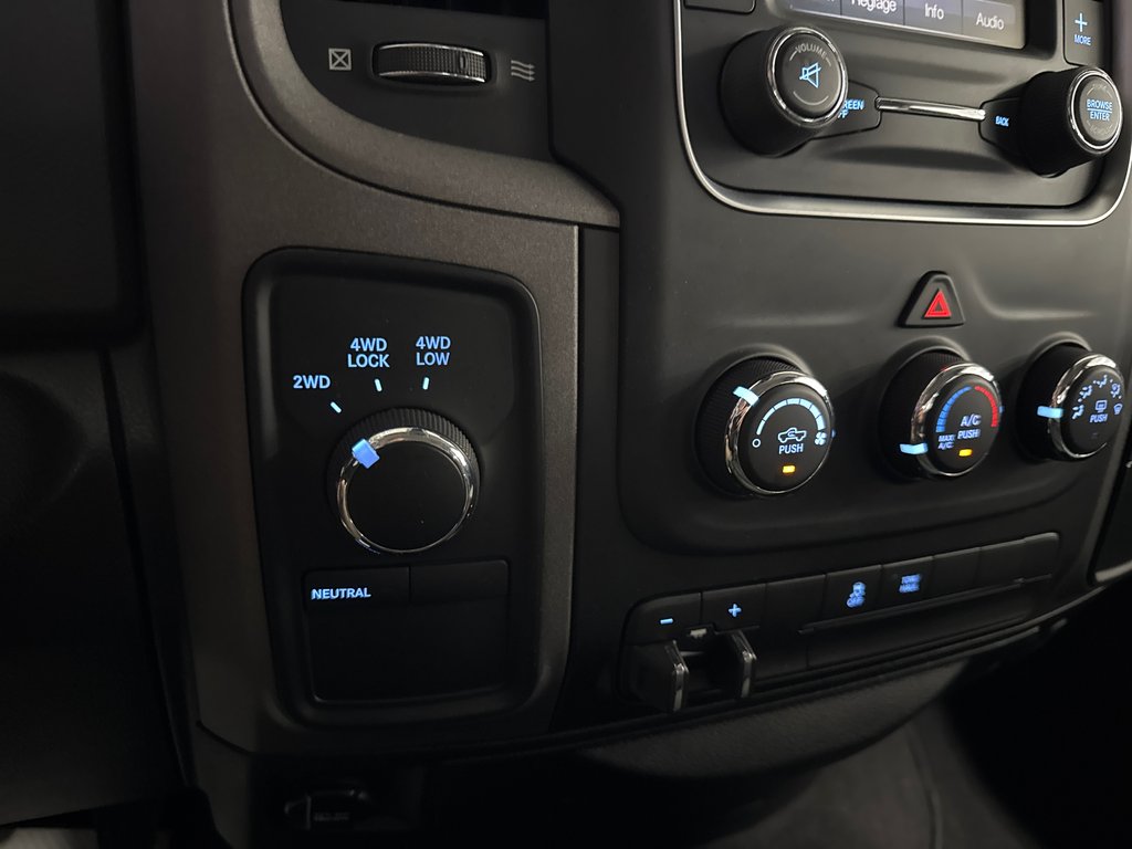 2018 Ram 1500 Express in Saint-Jean-Sur-Richelieu, Quebec - 20 - w1024h768px