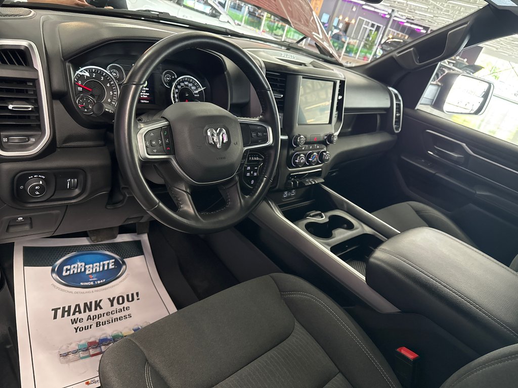 Ram 1500 Big Horn 2023 à Saint-Jean-Sur-Richelieu, Québec - 10 - w1024h768px