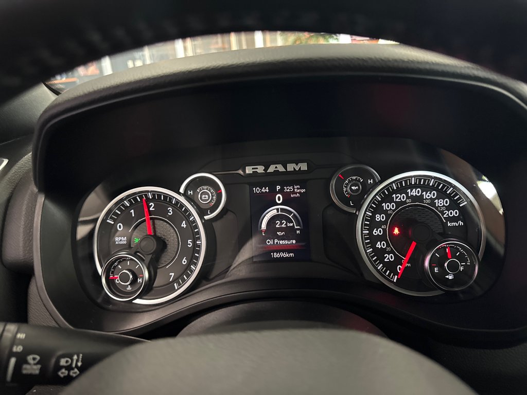 Ram 1500 Big Horn 2023 à Saint-Jean-Sur-Richelieu, Québec - 13 - w1024h768px