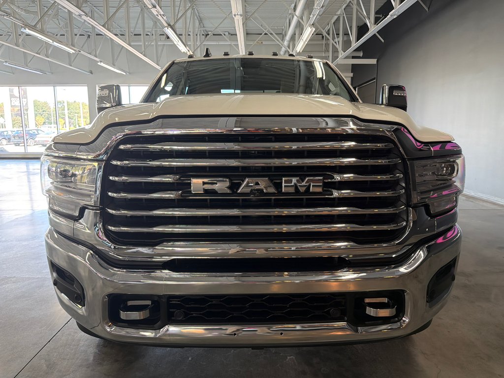 2025 Ram 3500 Limited Longhorn in Saint-Jean-Sur-Richelieu, Quebec - 3 - w1024h768px