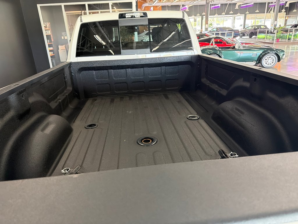 2025 Ram 3500 Limited Longhorn in Saint-Jean-Sur-Richelieu, Quebec - 8 - w1024h768px