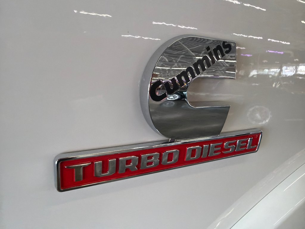 2025 Ram 3500 Limited Longhorn in Saint-Jean-Sur-Richelieu, Quebec - 5 - w1024h768px
