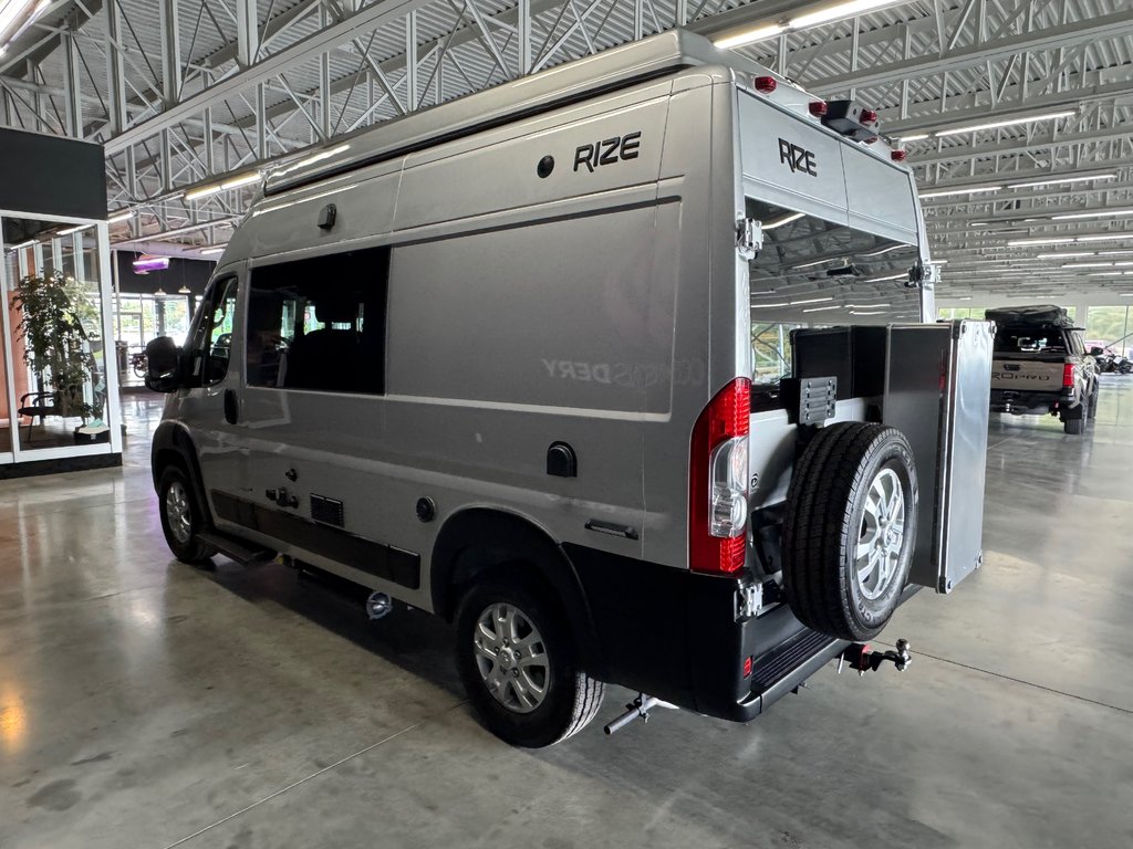 2023 Ram ProMaster 2500 Cargo Van THOR RIZE 18G SKYBUNK in Saint-Jean-Sur-Richelieu, Quebec - 10 - w1024h768px