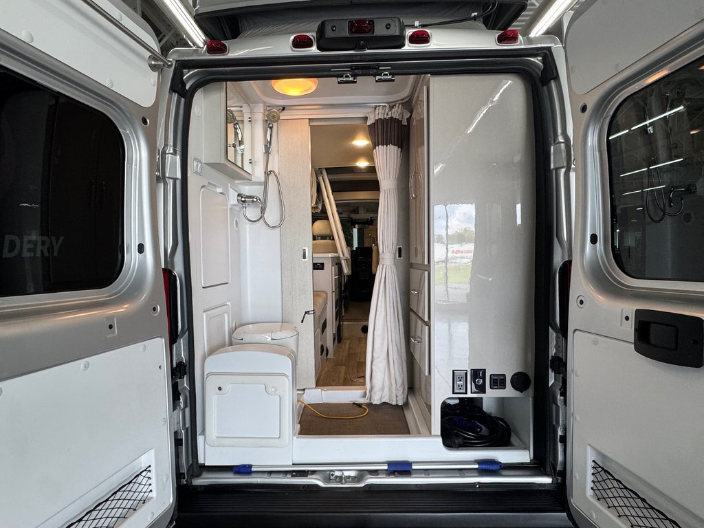 2023 Ram ProMaster 2500 Cargo Van THOR RIZE 18G SKYBUNK in Saint-Jean-Sur-Richelieu, Quebec - 37 - w1024h768px