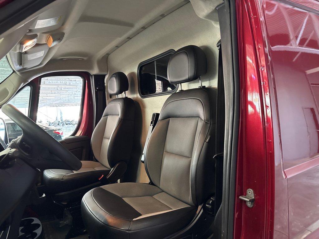 Ram ProMaster Cargo Van 2500 2023 à Saint-Jean-Sur-Richelieu, Québec - 13 - w1024h768px