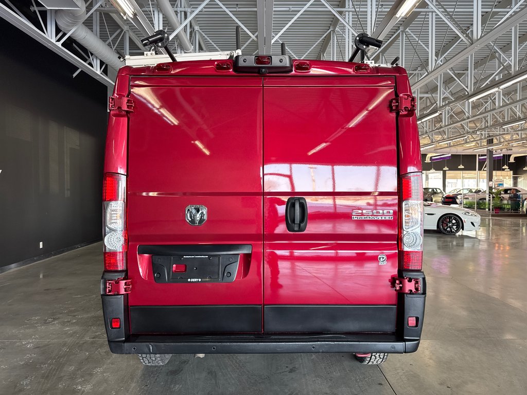 Ram ProMaster Cargo Van 2500 2023 à Saint-Jean-Sur-Richelieu, Québec - 9 - w1024h768px