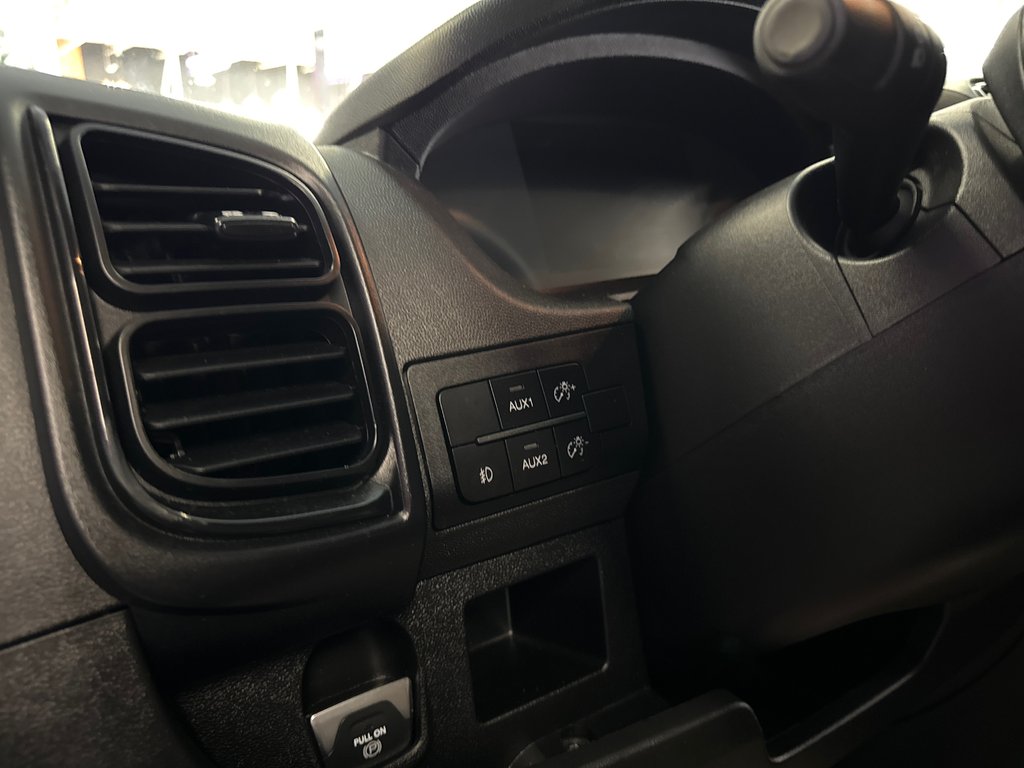 Ram ProMaster Cargo Van 2500 2023 à Saint-Jean-Sur-Richelieu, Québec - 17 - w1024h768px