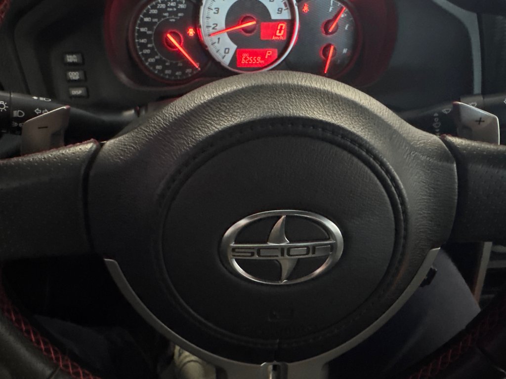 Scion FR-S  2013 à Saint-Jean-Sur-Richelieu, Québec - 12 - w1024h768px