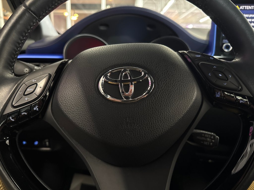 2021 Toyota C-HR XLE PREMIUM in Saint-Jean-Sur-Richelieu, Quebec - 15 - w1024h768px