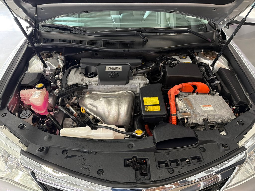Toyota Camry Hybrid LE 2013 à Saint-Jean-Sur-Richelieu, Québec - 23 - w1024h768px