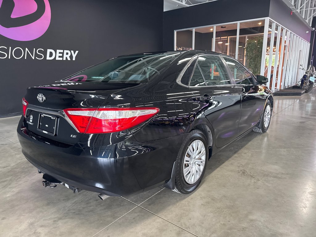 Toyota Camry LE 2016 à Saint-Jean-Sur-Richelieu, Québec - 4 - w1024h768px