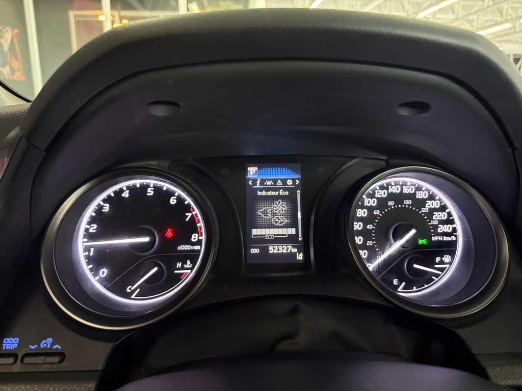 2022 Toyota Camry SE in Saint-Jean-Sur-Richelieu, Quebec - 14 - w1024h768px