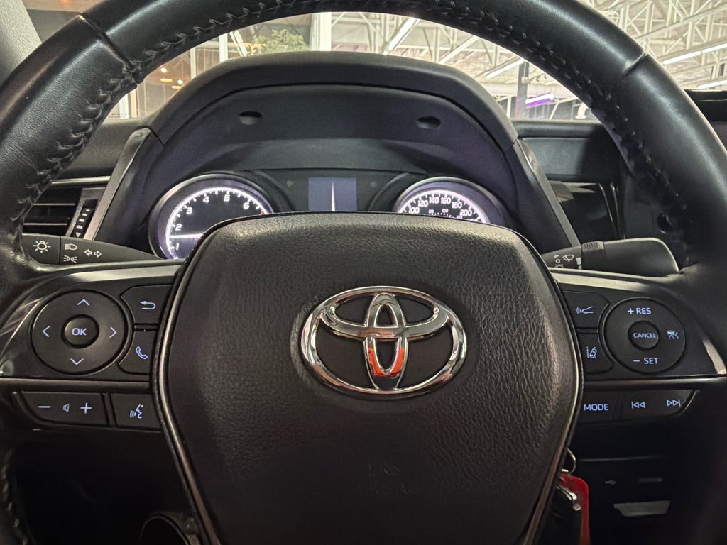2022 Toyota Camry SE in Saint-Jean-Sur-Richelieu, Quebec - 13 - w1024h768px