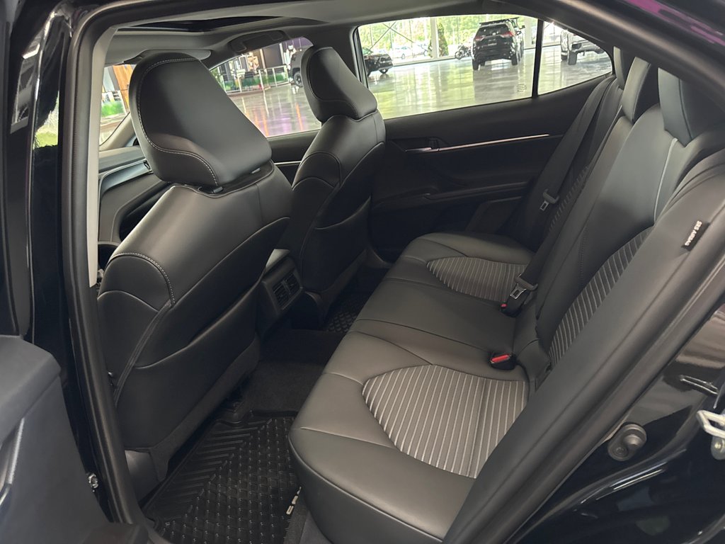 2023 Toyota Camry SE in Saint-Jean-Sur-Richelieu, Quebec - 8 - w1024h768px