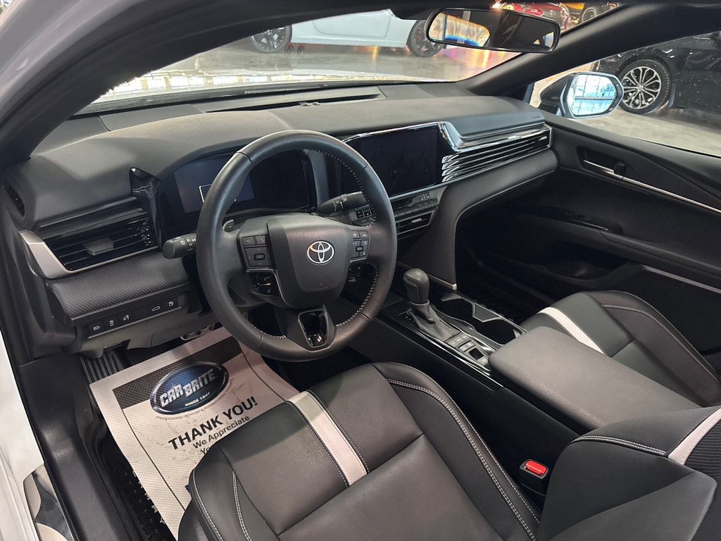 2025 Toyota Camry SE in Saint-Jean-Sur-Richelieu, Quebec - 11 - w1024h768px