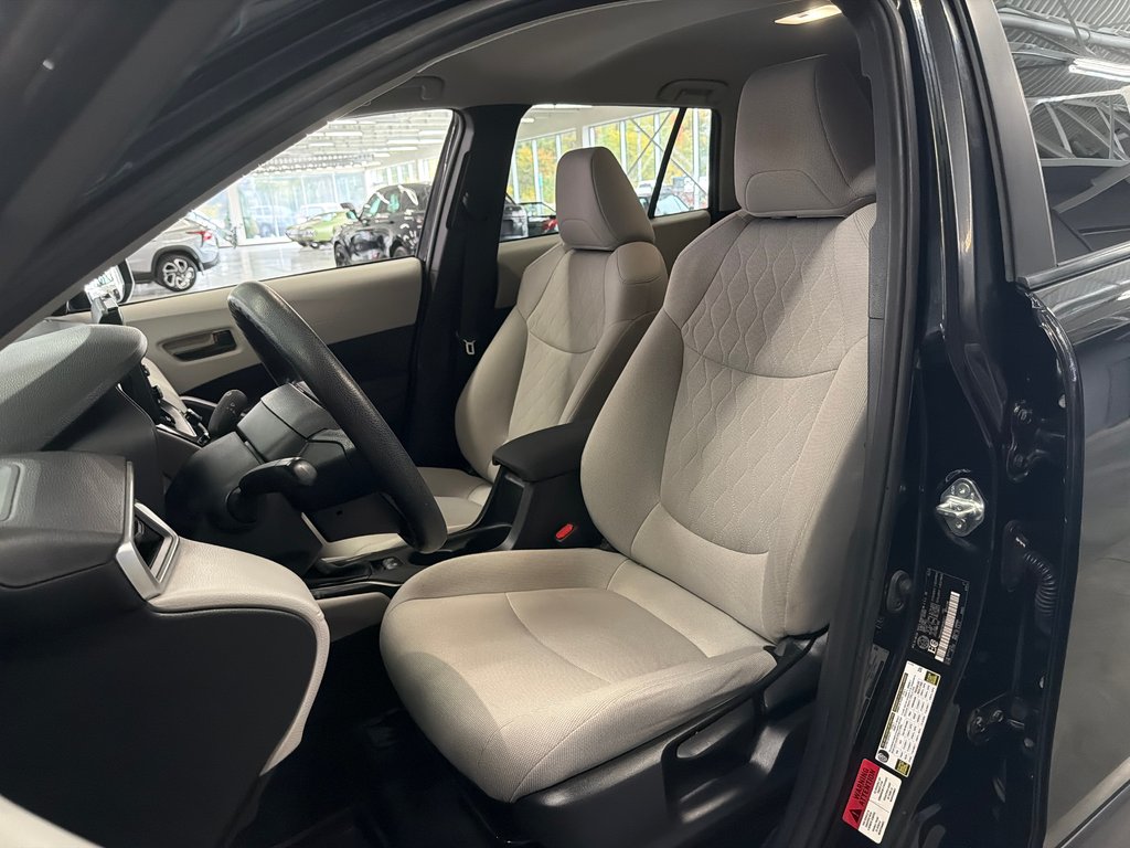 2022 Toyota Corolla Cross L in Saint-Jean-Sur-Richelieu, Quebec - 8 - w1024h768px