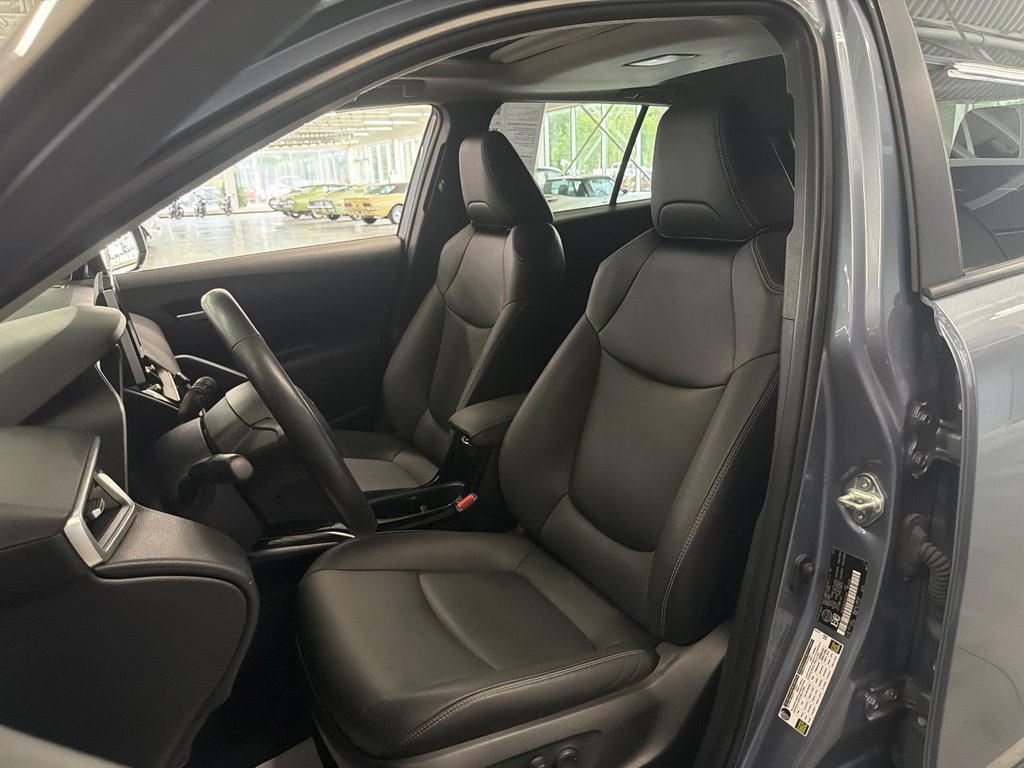 Toyota Corolla Cross XLE 2023 à Saint-Jean-Sur-Richelieu, Québec - 9 - w1024h768px