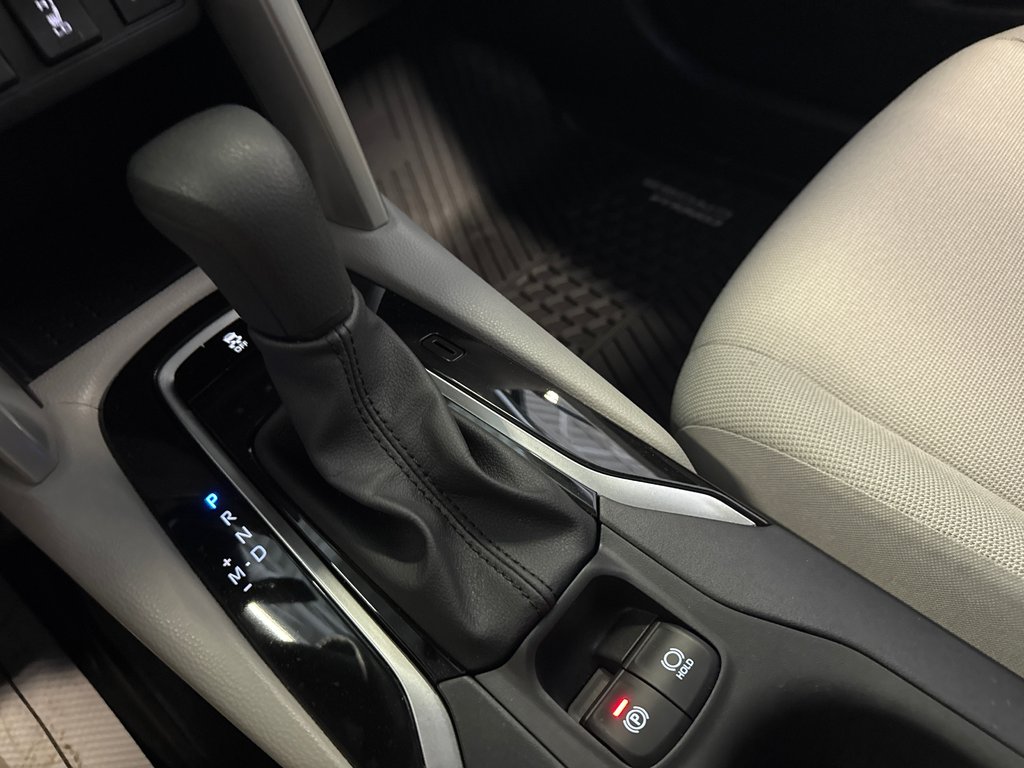 2025 Toyota Corolla Cross L in Saint-Jean-Sur-Richelieu, Quebec - 19 - w1024h768px