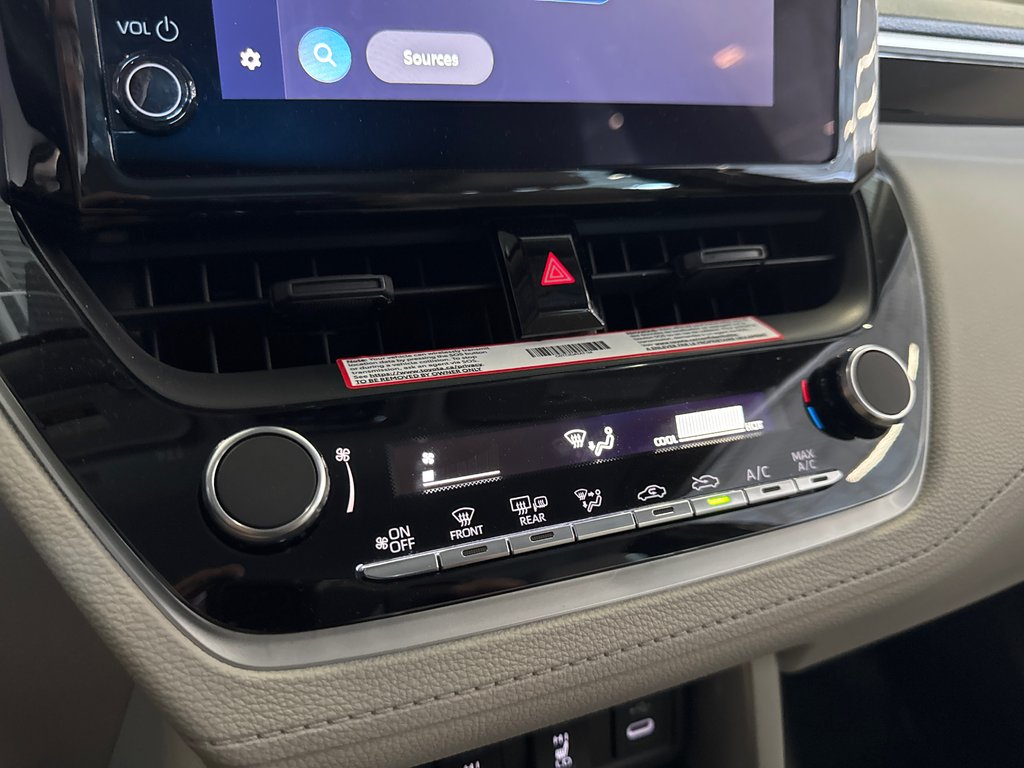 2025 Toyota Corolla Cross L in Saint-Jean-Sur-Richelieu, Quebec - 20 - w1024h768px