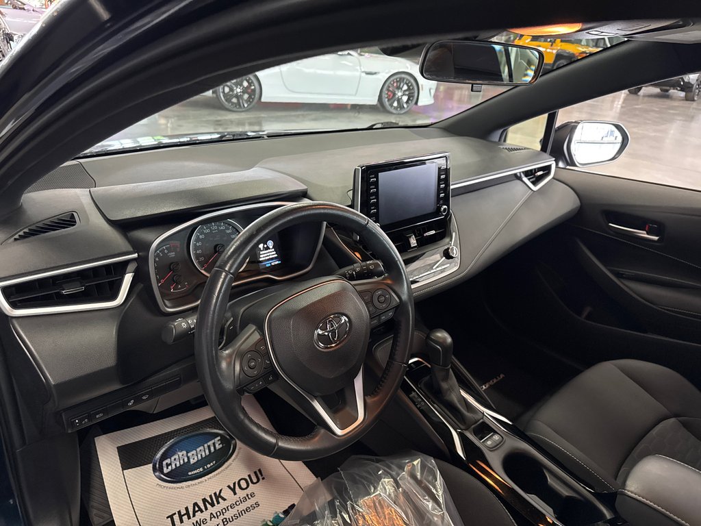 2019 Toyota Corolla Hatchback SE GROUPE AMÉLIORÉ in Saint-Jean-Sur-Richelieu, Quebec - 7 - w1024h768px