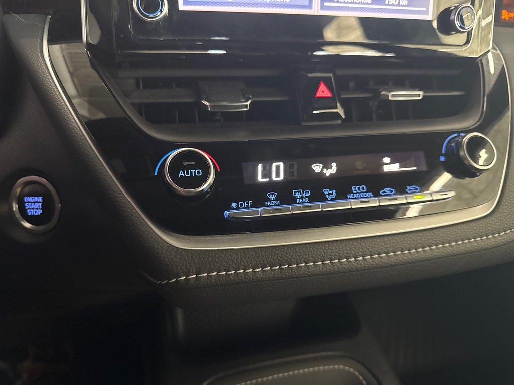 2020 Toyota Corolla Hatchback BASE in Saint-Jean-Sur-Richelieu, Quebec - 14 - w1024h768px