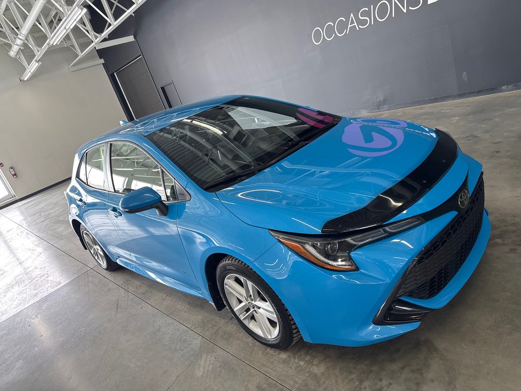 Toyota Corolla Hatchback SE 2020 à Saint-Jean-Sur-Richelieu, Québec - 2 - w1024h768px
