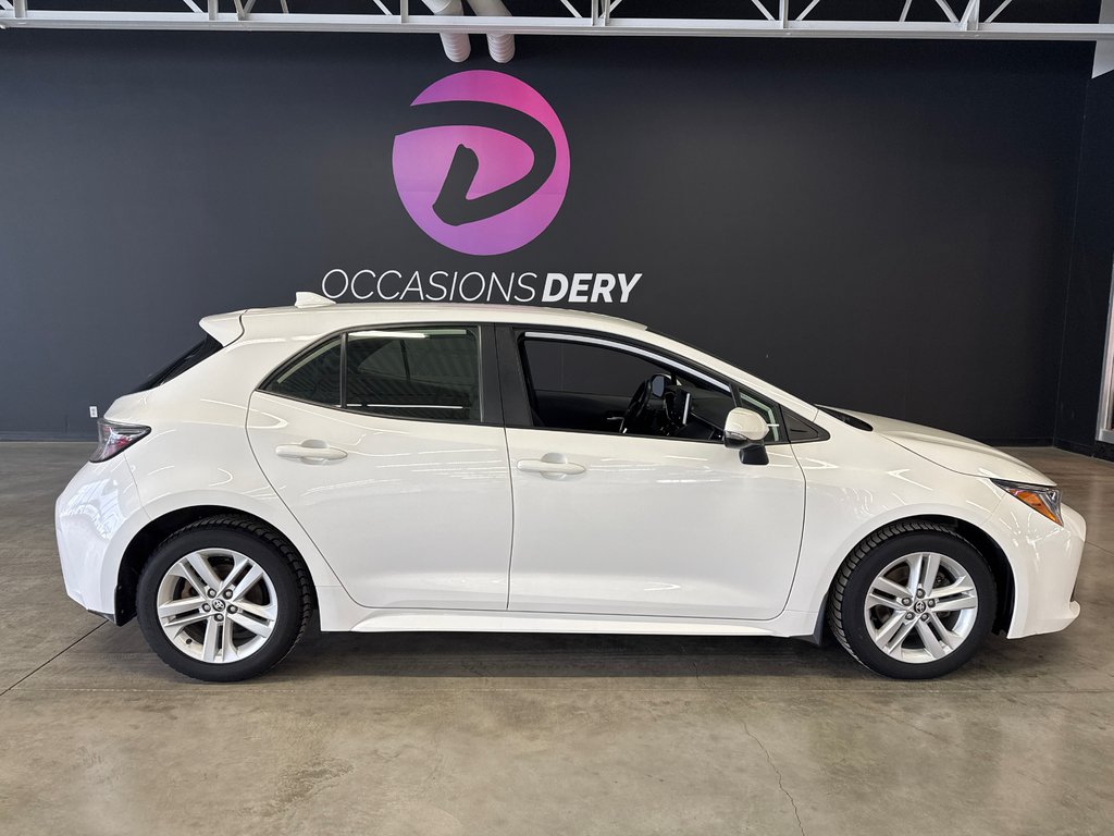 Toyota Corolla Hatchback SE 2021 à Saint-Jean-Sur-Richelieu, Québec - 1 - w1024h768px