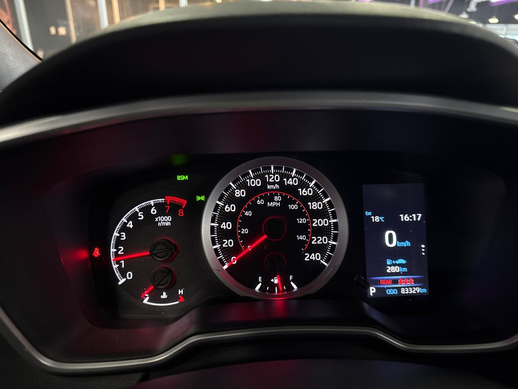 Toyota Corolla Hatchback SE 2021 à Saint-Jean-Sur-Richelieu, Québec - 16 - w1024h768px