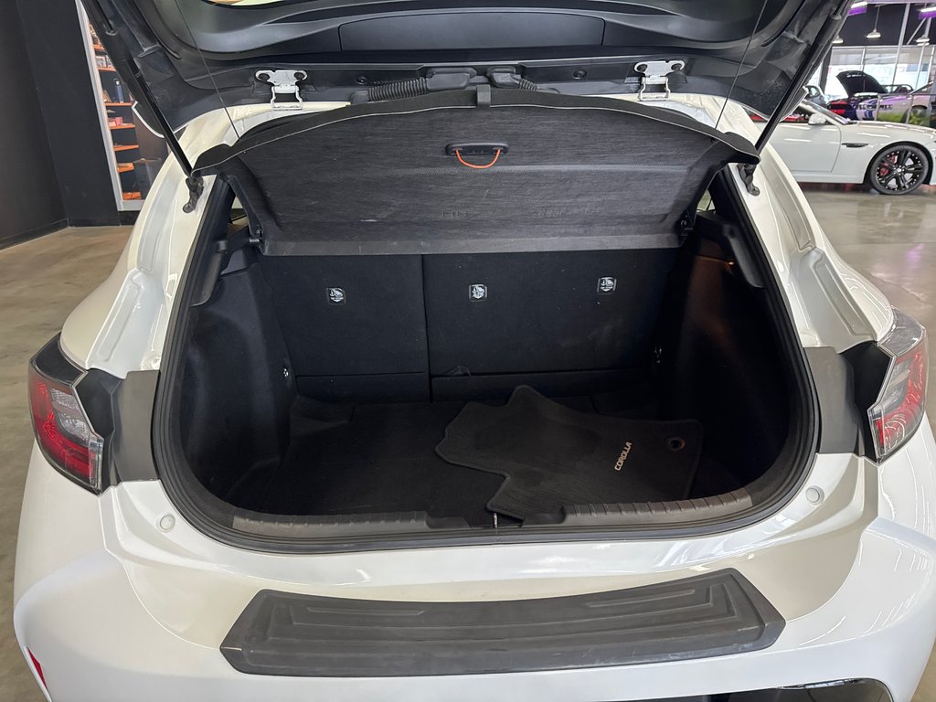 Toyota Corolla Hatchback SE 2021 à Saint-Jean-Sur-Richelieu, Québec - 7 - w1024h768px