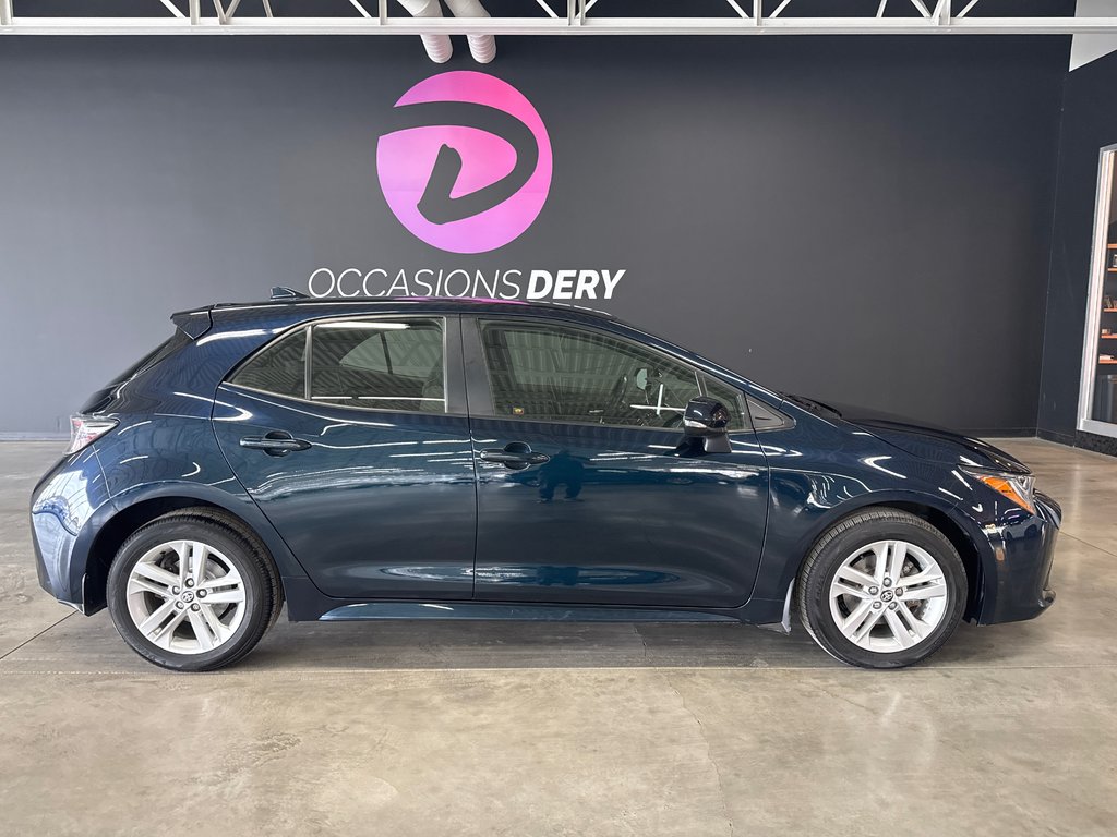 2021 Toyota Corolla Hatchback SE in Saint-Jean-Sur-Richelieu, Quebec - 1 - w1024h768px
