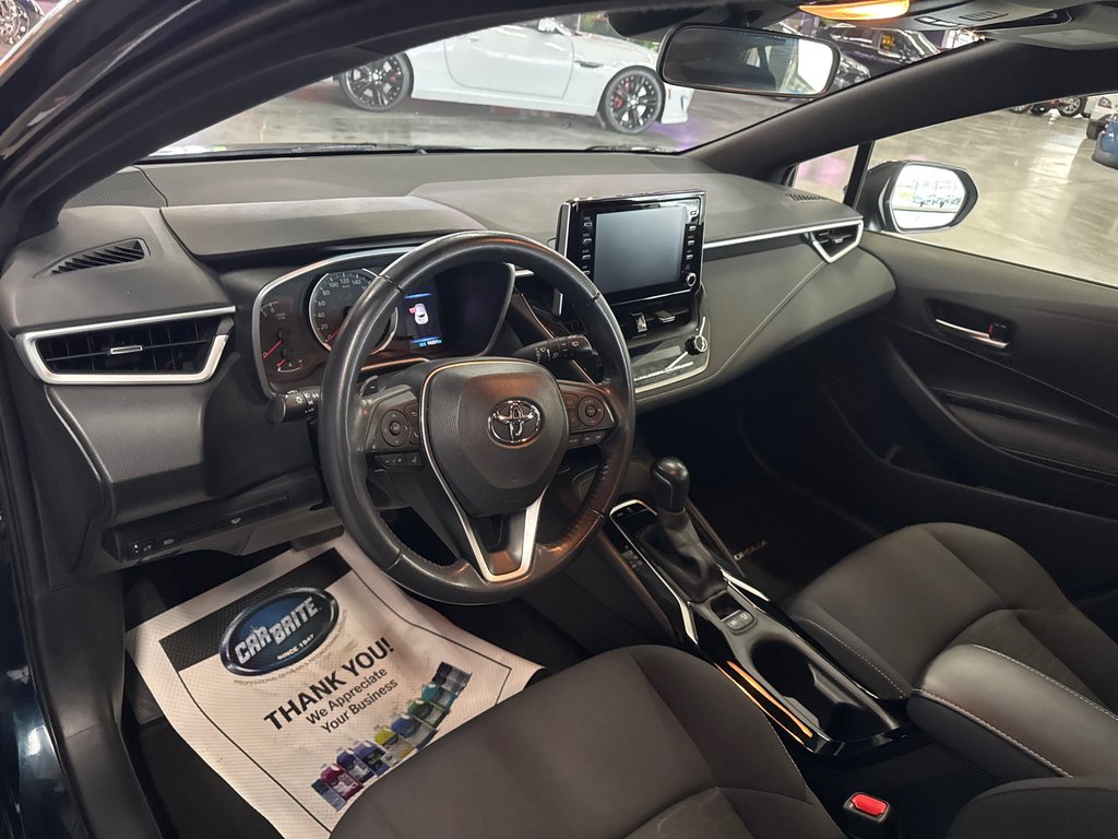 2021 Toyota Corolla Hatchback SE in Saint-Jean-Sur-Richelieu, Quebec - 10 - w1024h768px