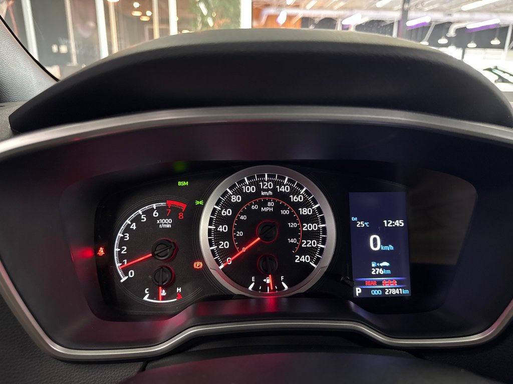 2021 Toyota Corolla Hatchback SE in Saint-Jean-Sur-Richelieu, Quebec - 15 - w1024h768px