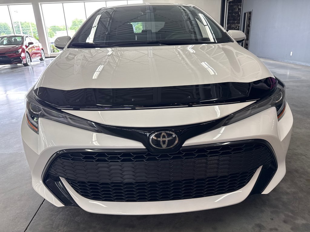 2021 Toyota Corolla Hatchback SE in Saint-Jean-Sur-Richelieu, Quebec - 3 - w1024h768px