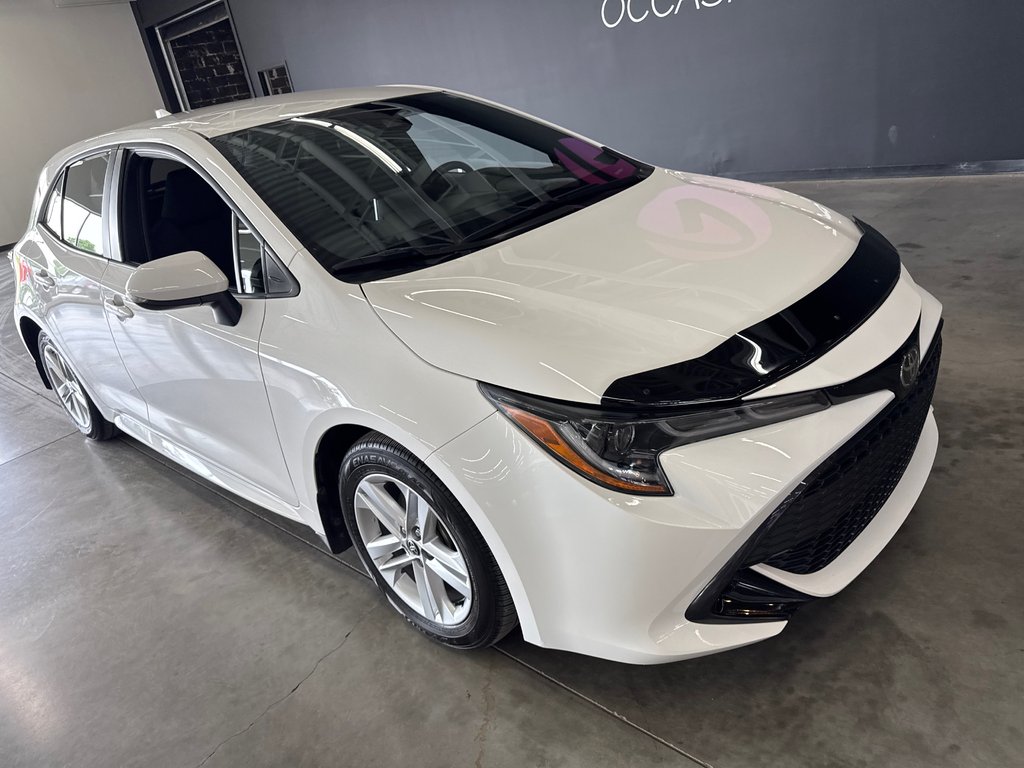 2021 Toyota Corolla Hatchback SE in Saint-Jean-Sur-Richelieu, Quebec - 2 - w1024h768px