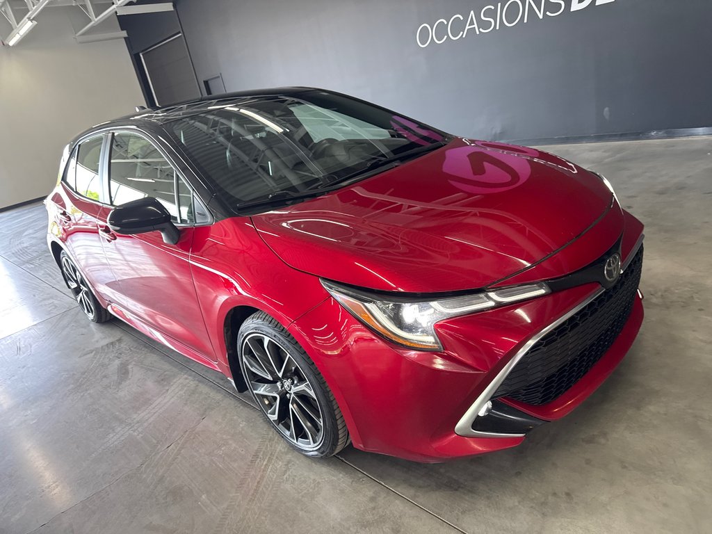 2022 Toyota Corolla Hatchback XSE in Saint-Jean-Sur-Richelieu, Quebec - 2 - w1024h768px