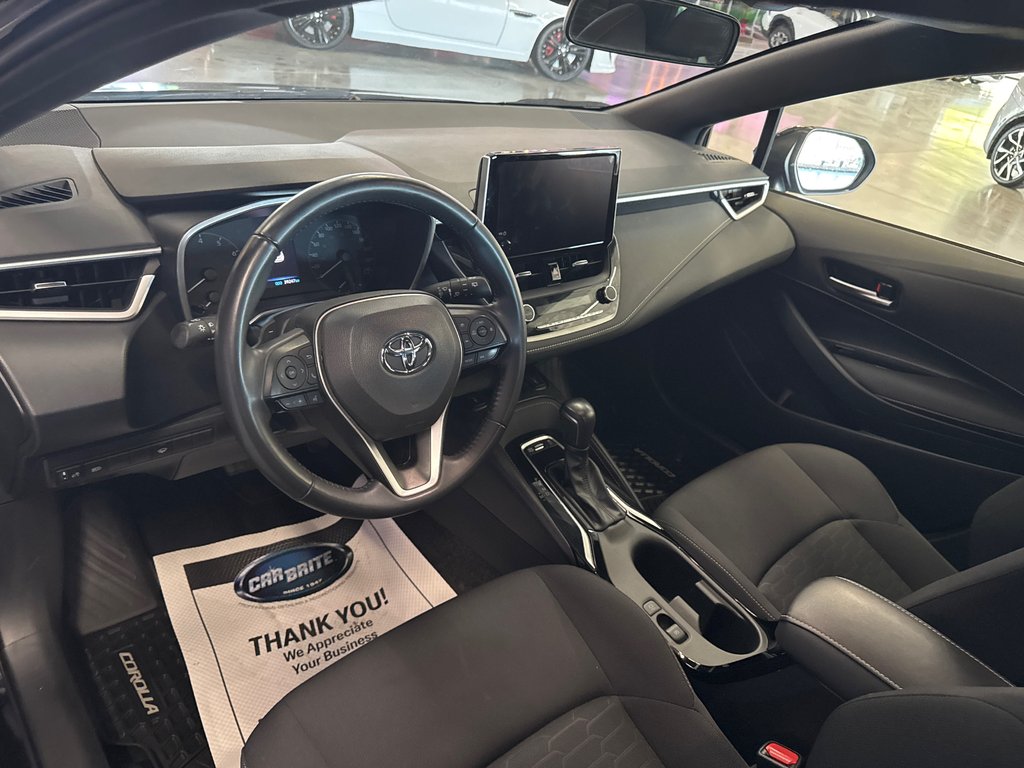 Toyota Corolla Hatchback SE 2023 à Saint-Jean-Sur-Richelieu, Québec - 10 - w1024h768px