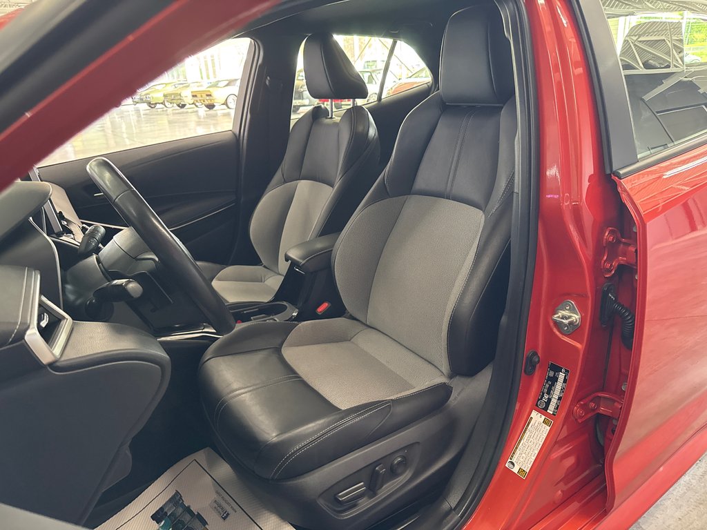 2024 Toyota Corolla Hatchback XSE in Saint-Jean-Sur-Richelieu, Quebec - 9 - w1024h768px