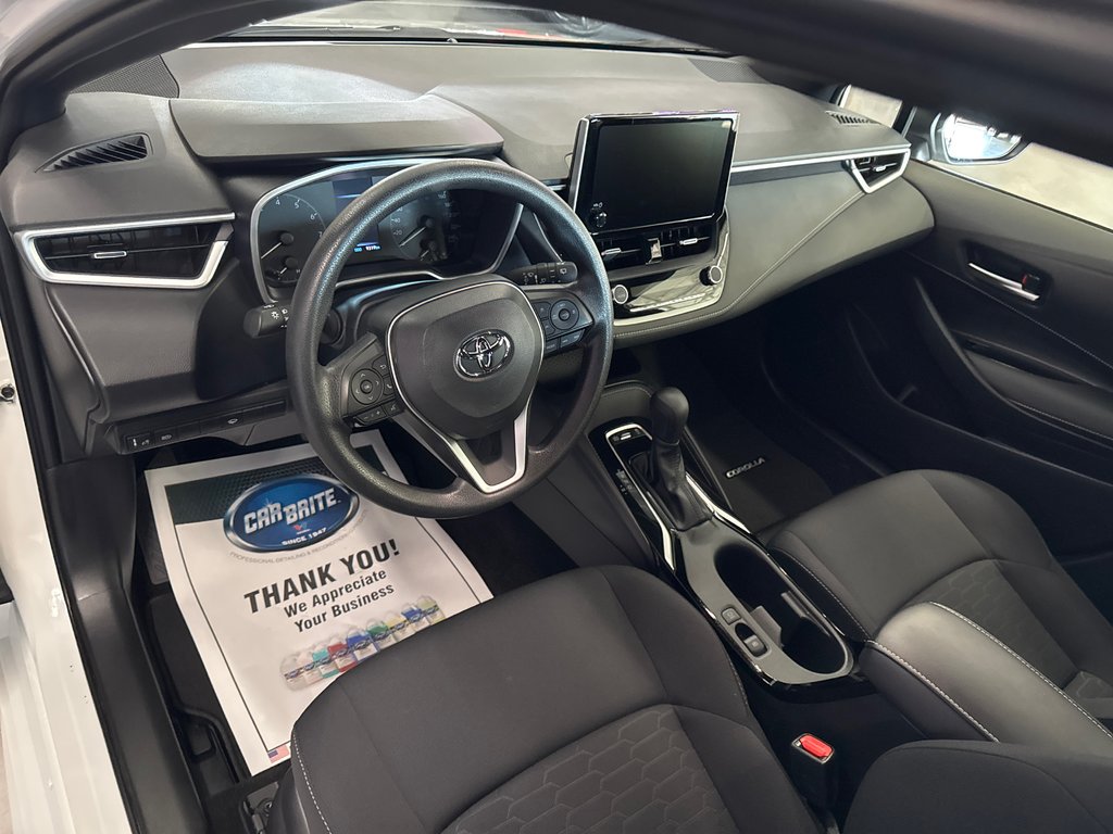 Toyota Corolla Hatchback SE 2025 à Saint-Jean-Sur-Richelieu, Québec - 10 - w1024h768px