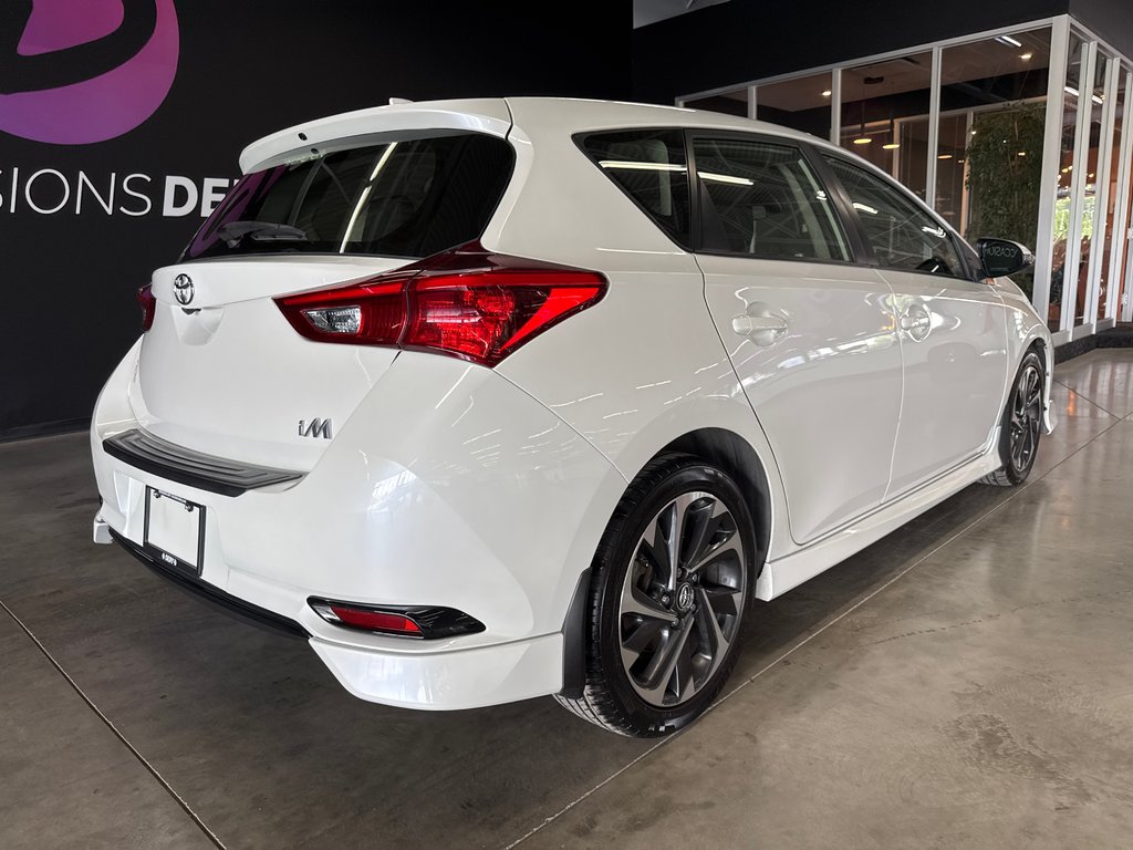2017 Toyota Corolla iM in Saint-Jean-Sur-Richelieu, Quebec - 4 - w1024h768px