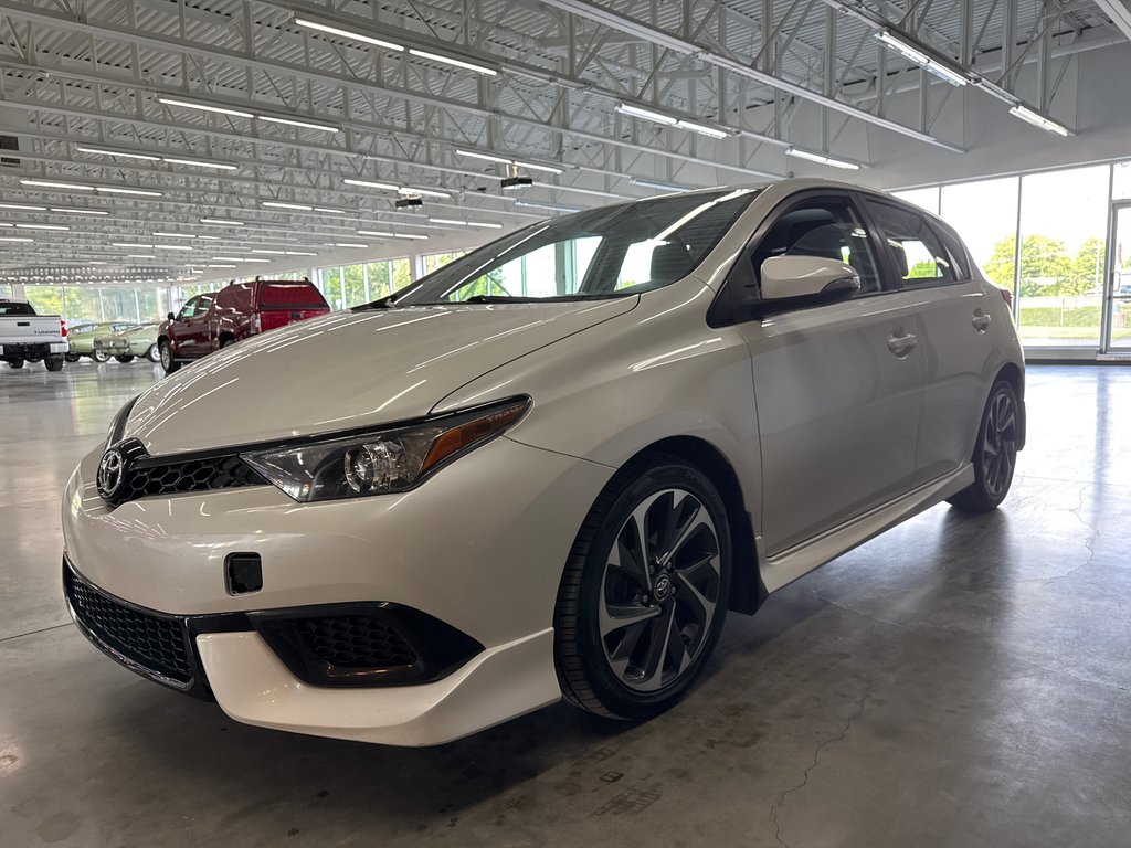 2017 Toyota Corolla iM in Saint-Jean-Sur-Richelieu, Quebec - 8 - w1024h768px