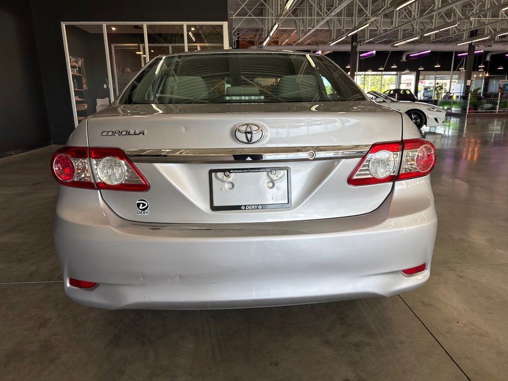 2012 Toyota Corolla CE in Saint-Jean-Sur-Richelieu, Quebec - 5 - w1024h768px