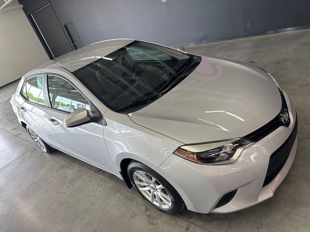 2014 Toyota Corolla LE in Saint-Jean-Sur-Richelieu, Quebec - 2 - w1024h768px