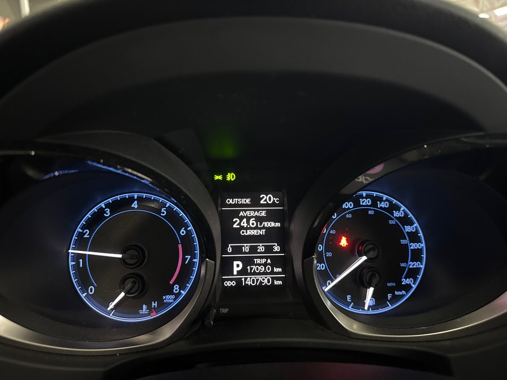 2015 Toyota Corolla S in Saint-Jean-Sur-Richelieu, Quebec - 13 - w1024h768px