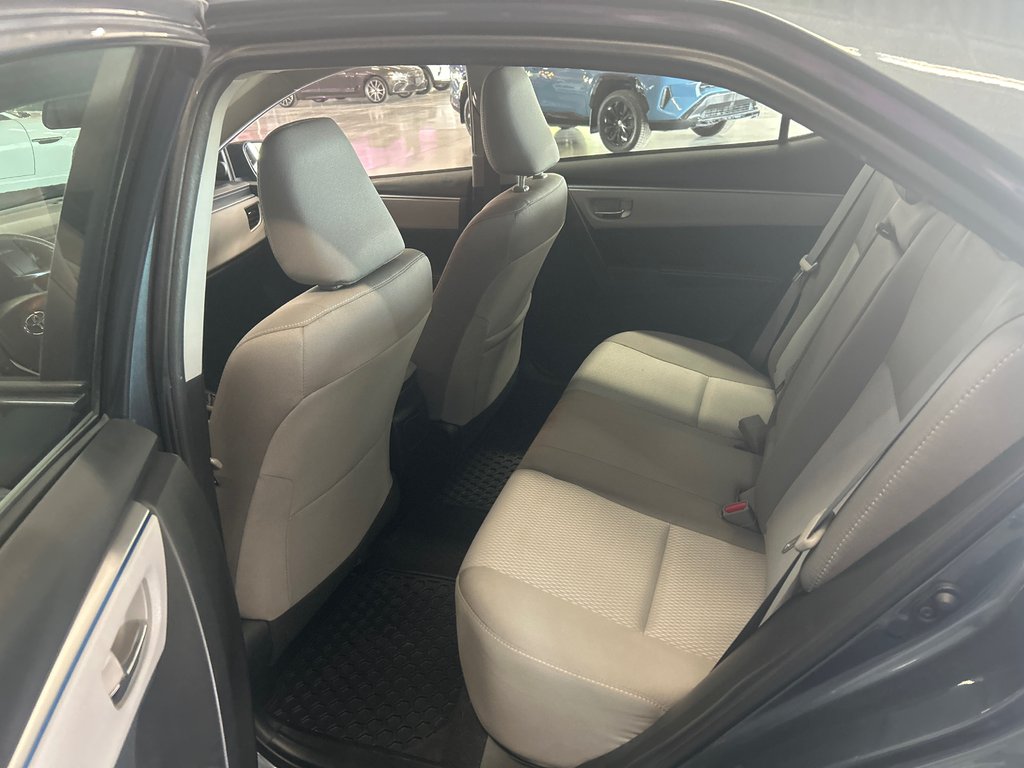 2016 Toyota Corolla LE in Saint-Jean-Sur-Richelieu, Quebec - 16 - w1024h768px