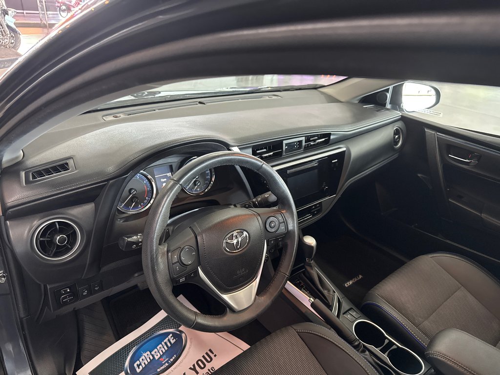 Toyota Corolla SE 2017 à Saint-Jean-Sur-Richelieu, Québec - 10 - w1024h768px
