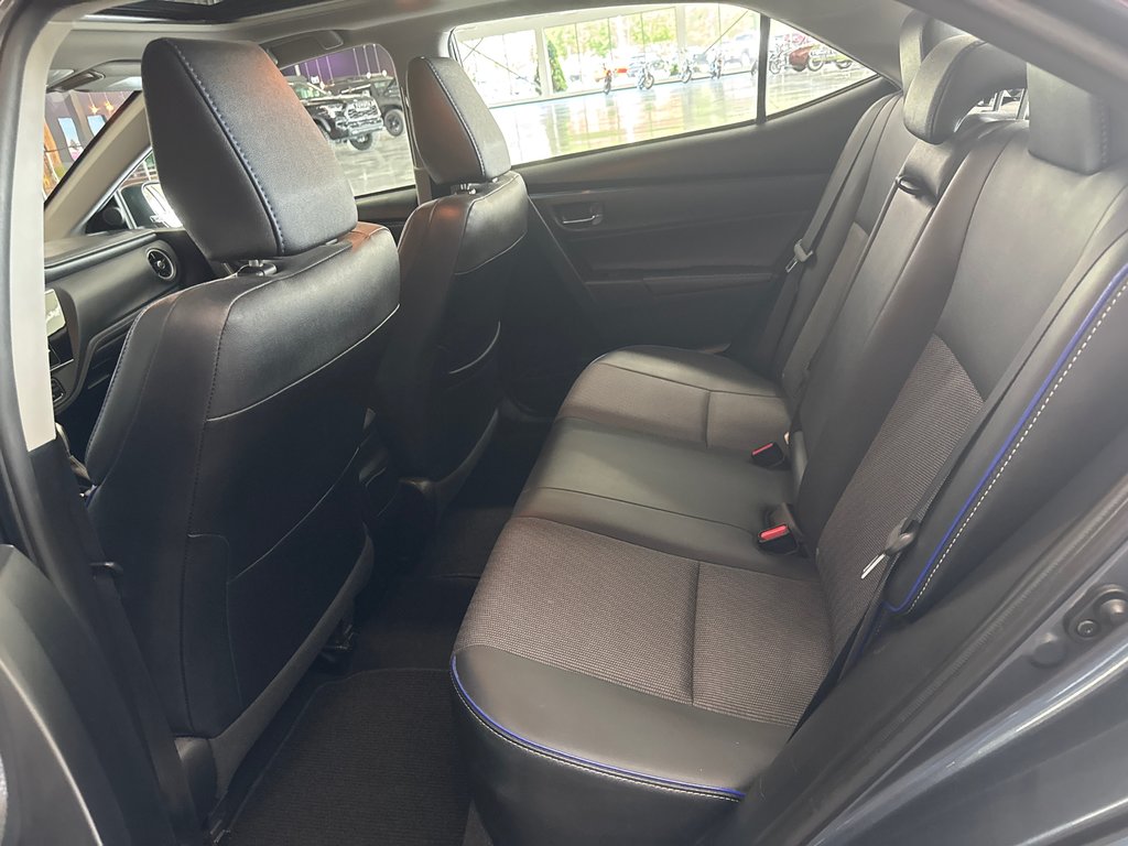 Toyota Corolla SE 2017 à Saint-Jean-Sur-Richelieu, Québec - 8 - w1024h768px