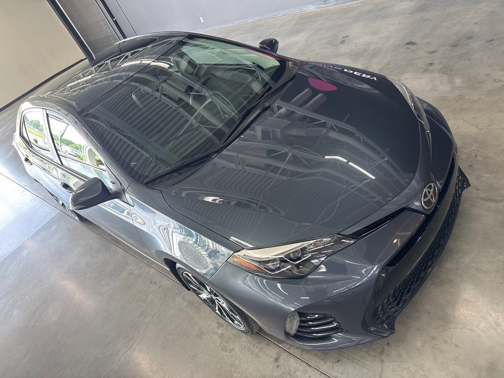Toyota Corolla SE 2017 à Saint-Jean-Sur-Richelieu, Québec - 2 - w1024h768px